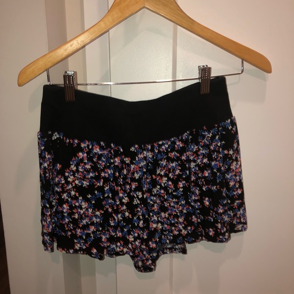 Express shorts. - Picture 3 of 5